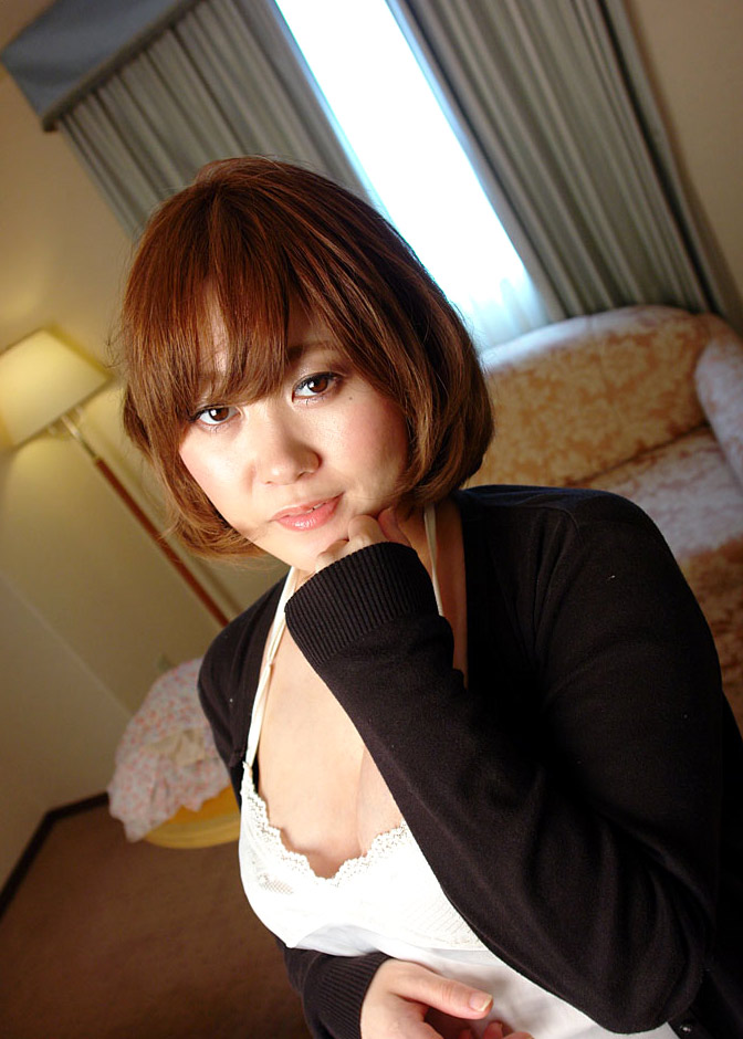 Thumbnow Japanese Babe Minami Okada 岡田みなみ Erotic Photo 1