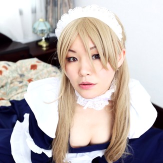 Cosplay Maid